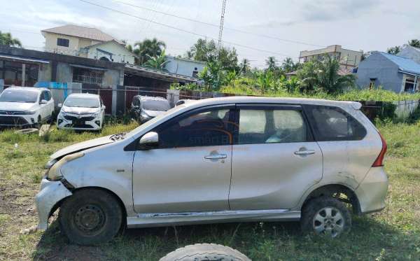 TOYOTA AVANZA VELOZ