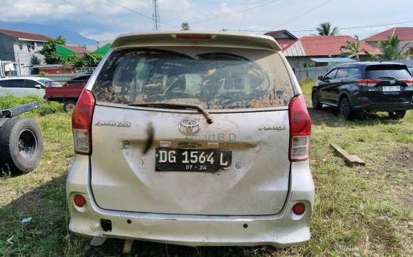 TOYOTA AVANZA VELOZ