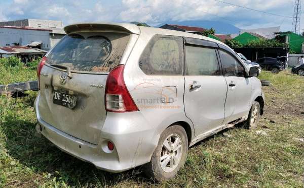 TOYOTA AVANZA VELOZ