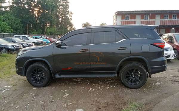 TOYOTA  FORTUNER  2.8 VRZ
