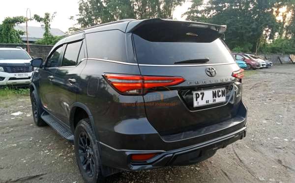 TOYOTA  FORTUNER  2.8 VRZ