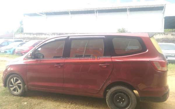 WULING  CONFERO 1.5