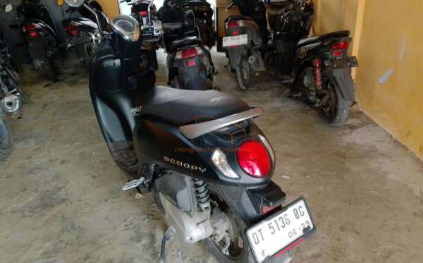 HONDA  SCOOPY