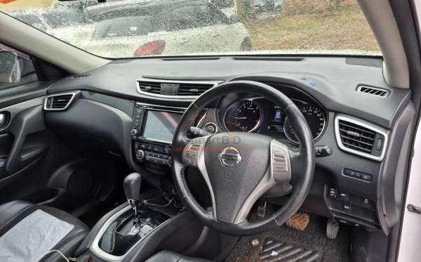 NISSAN X TRAIL 2.5