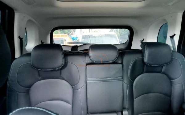 WULING ALMAZ RS