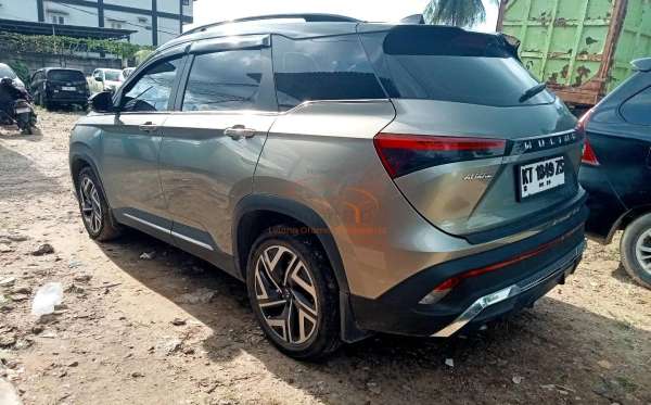WULING ALMAZ RS