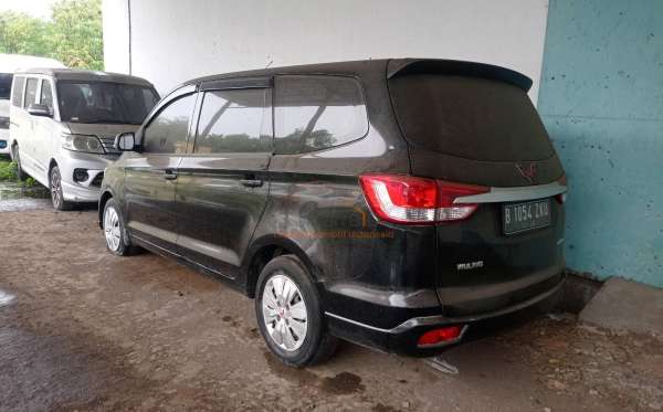WULING CONFERO