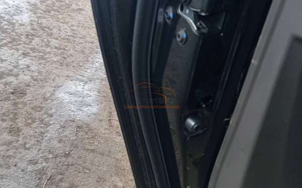 WULING CONFERO