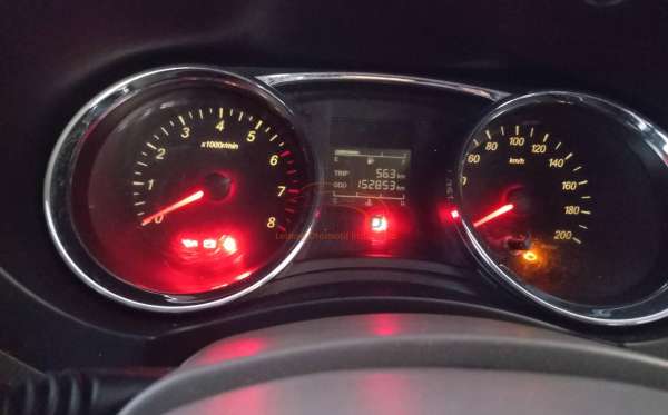 WULING CONFERO