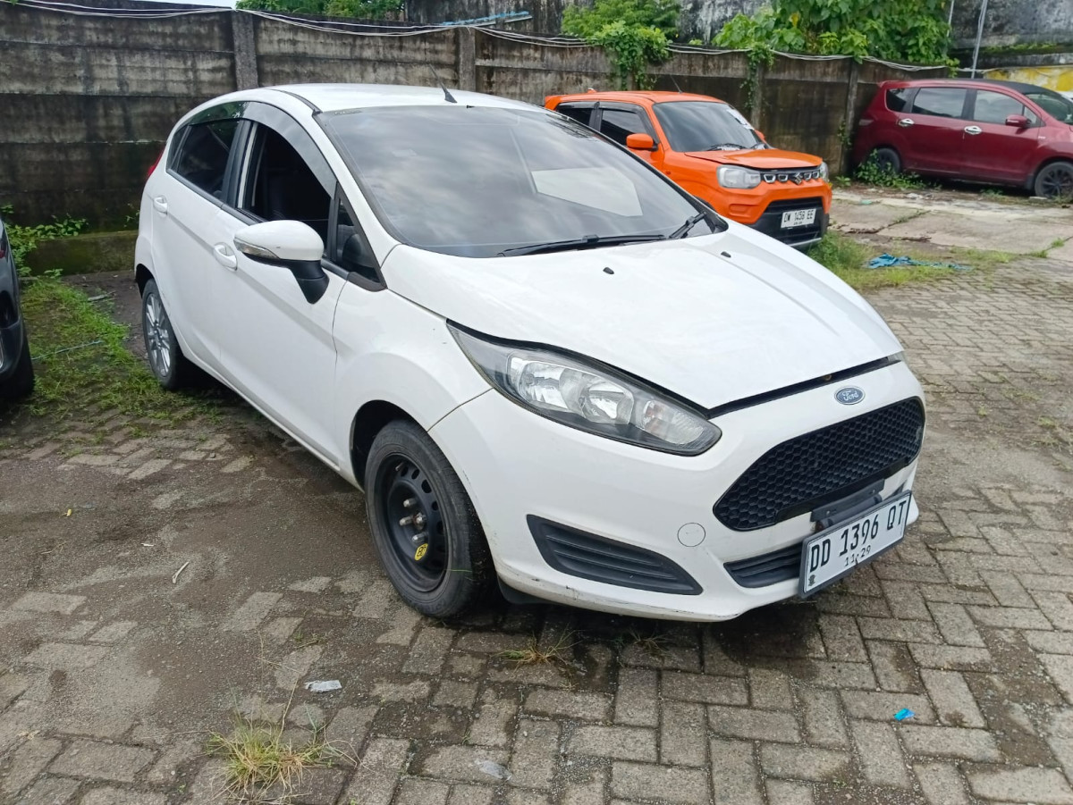 FORD FIESTA 1.5L
