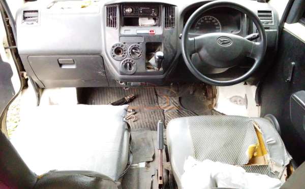 DAIHATSU GRAN MAX BLIND VAN