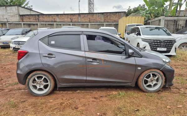 HONDA  BRIO  SATYA 1.2 E