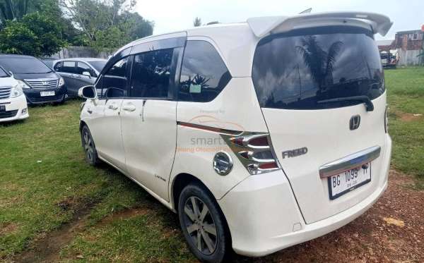 HONDA FREED GB3 1.5 E