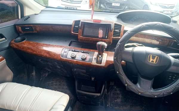 HONDA FREED GB3 1.5 E