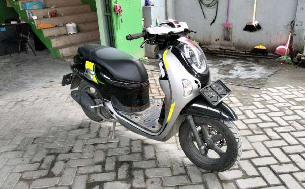 HONDA SCOOPY