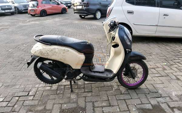 HONDA SCOOPY