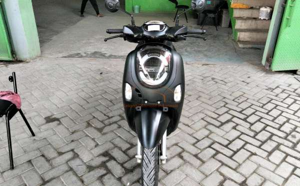 HONDA SCOOPY PRESTIGE