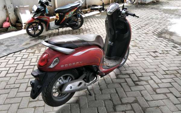 HONDA SCOOPY PRESTIGE