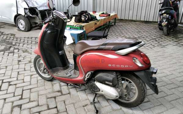 HONDA SCOOPY PRESTIGE
