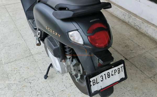 HONDA SCOOPY PRESTIGE