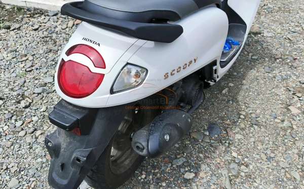 HONDA SCOOPY PRESTIGE