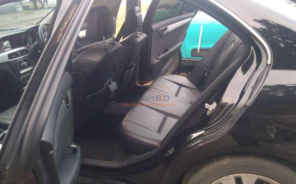 MERCEDES BENZ C 200 CGI