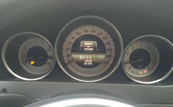 MERCEDES BENZ C 200 CGI