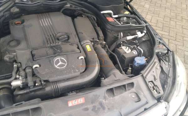 MERCEDES BENZ C 200 CGI