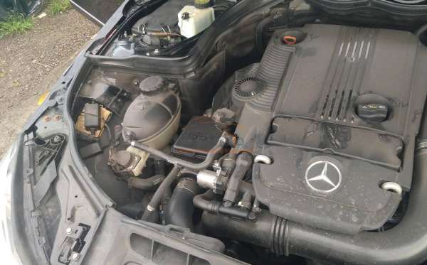 MERCEDES BENZ C 200 CGI