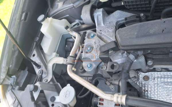 NISSAN  X TRAIL  2.5