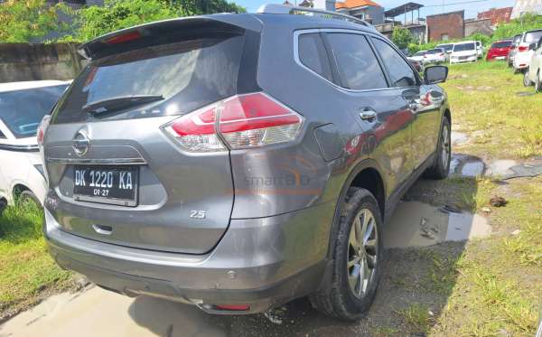 NISSAN  X TRAIL  2.5