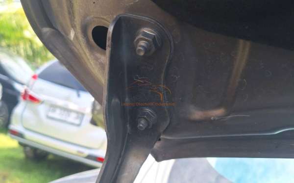 NISSAN  X TRAIL  2.5