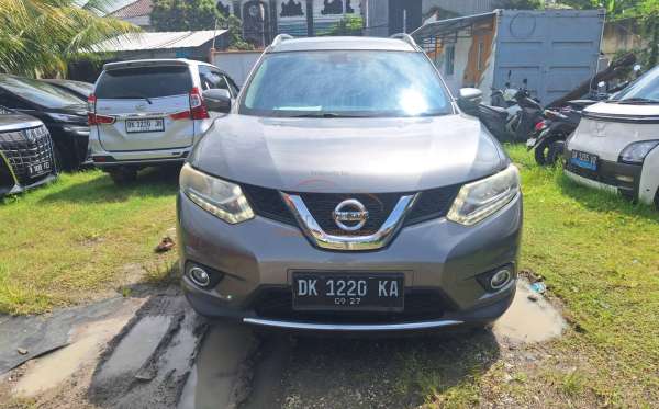 NISSAN  X TRAIL  2.5