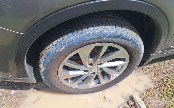 NISSAN  X TRAIL  2.5