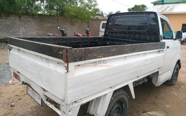 SUZUKI  MEGA CARRY  PU