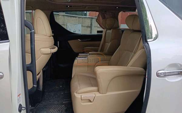 TOYOTA ALPHARD 2.5 G