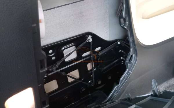 TOYOTA ALPHARD 2.5 G