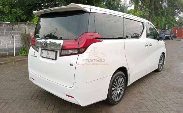 TOYOTA ALPHARD 2.5 G