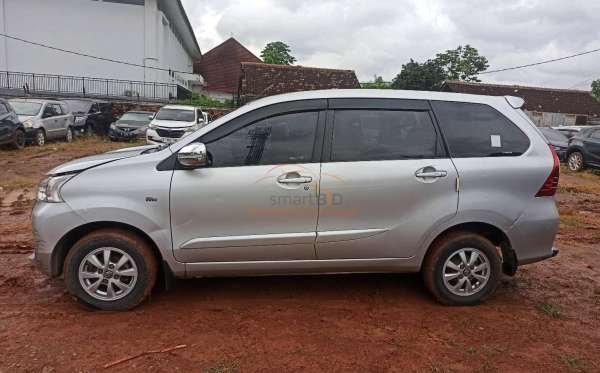 TOYOTA AVANZA 1.3 G