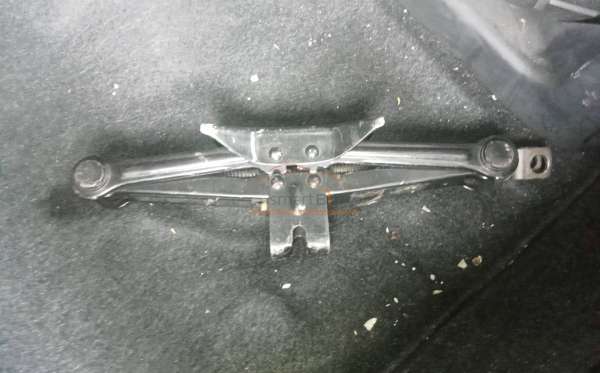 TOYOTA VELLFIRE 2.5G