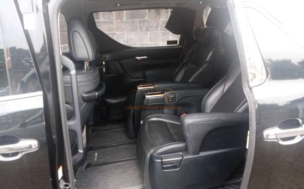 TOYOTA VELLFIRE 2.5G