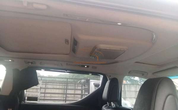 TOYOTA VELLFIRE 2.5G