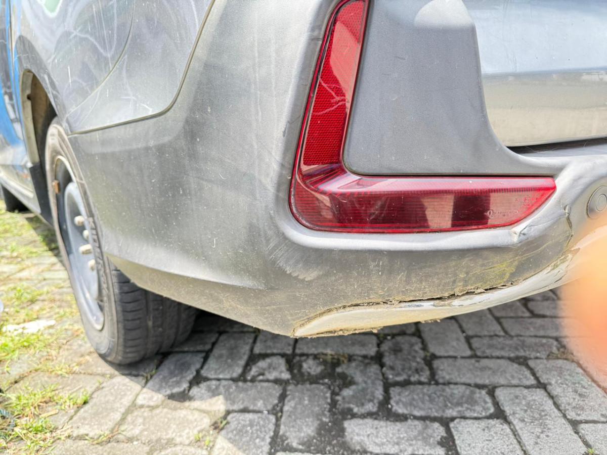 WULING  CONFERO  S 1.5C