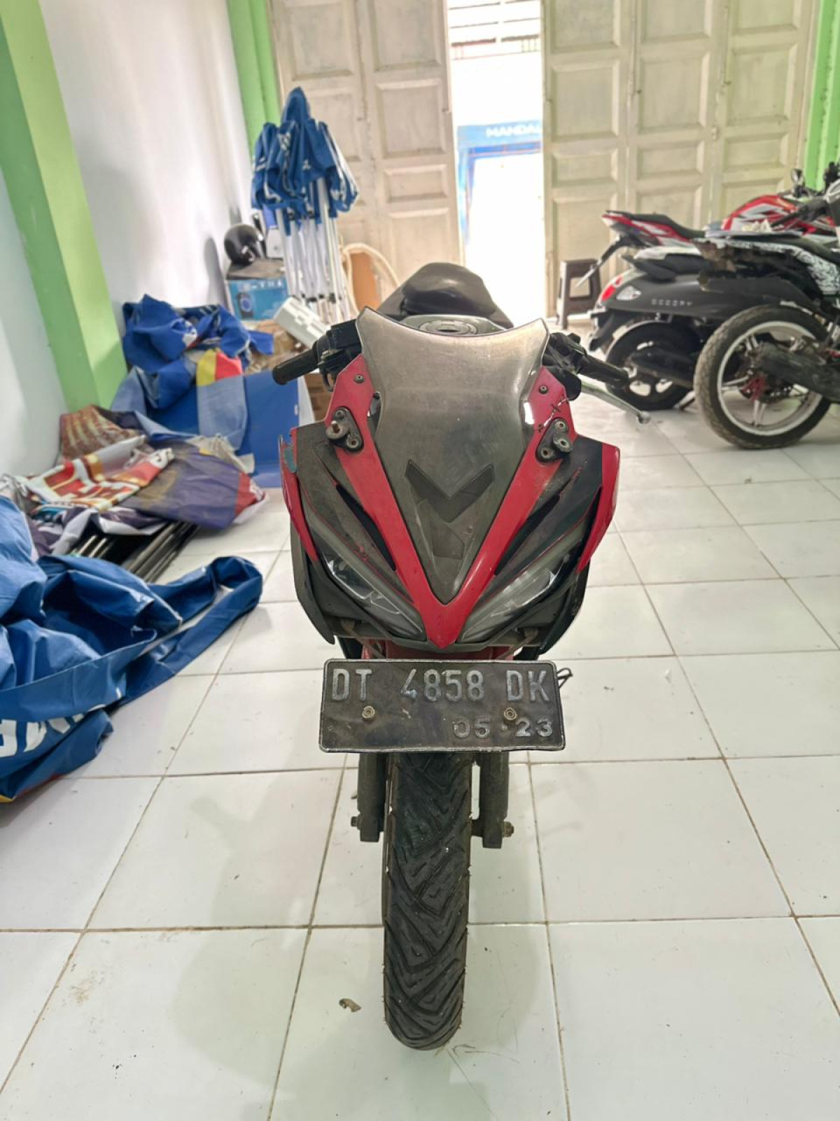 HONDA CBR 150 R