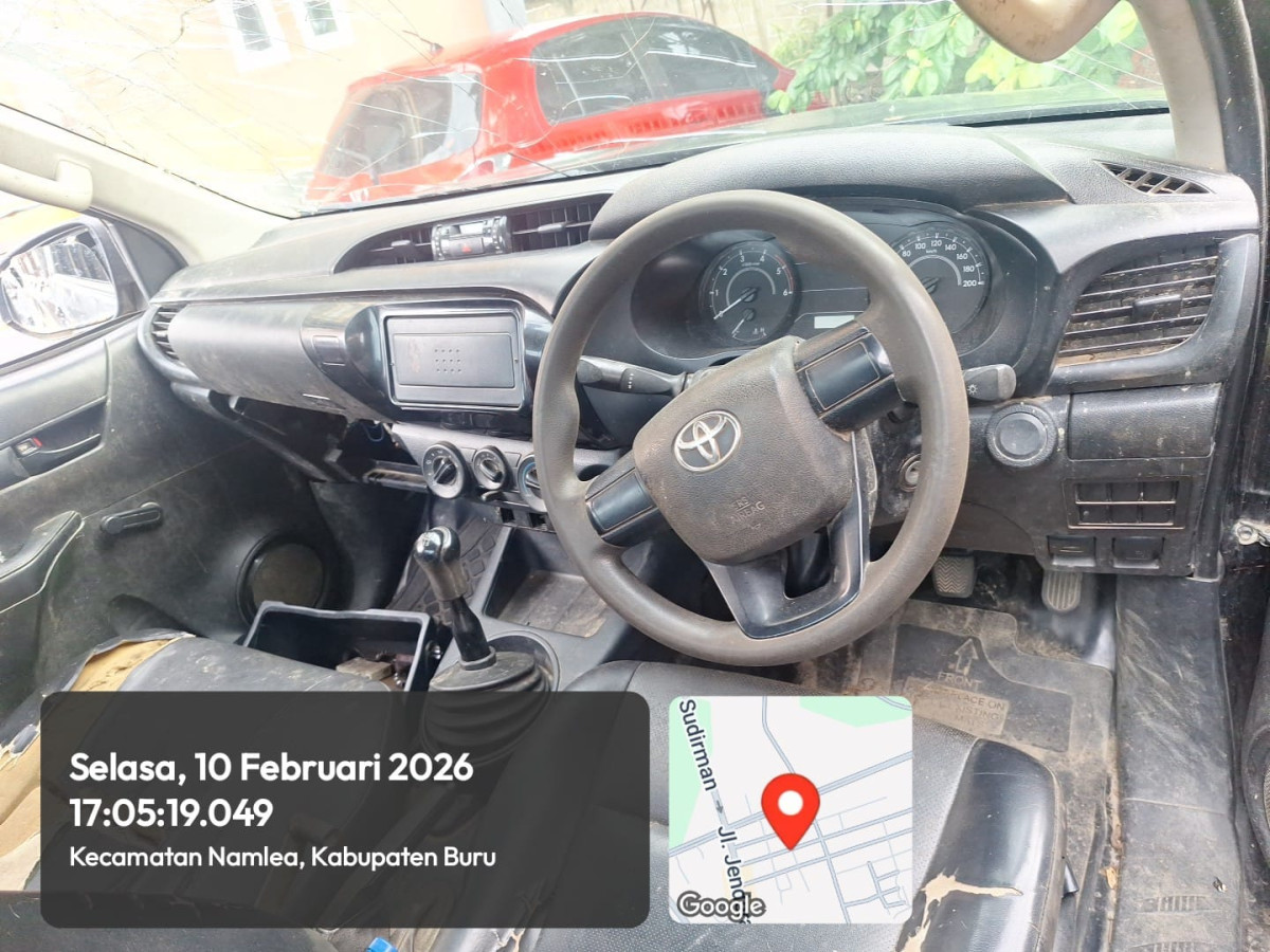 TOYOTA HILUX S-CAB 2.4