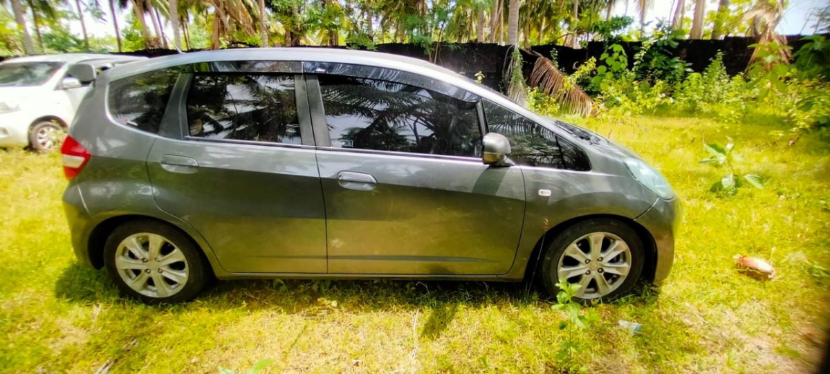 HONDA  JAZZ  GE8 1.5 S