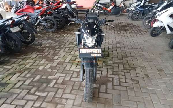 HONDA CB 150 R