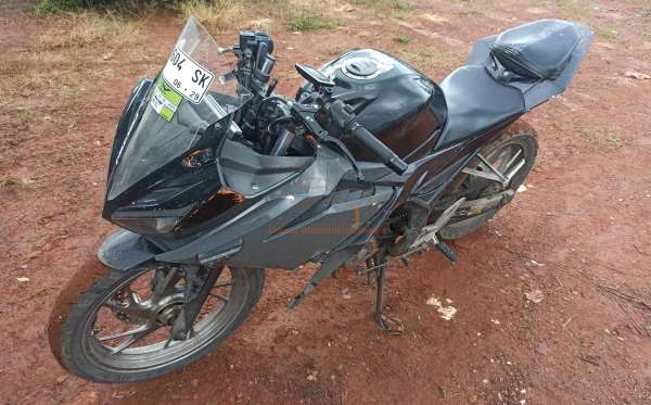 HONDA CBR 150 R REPSOL