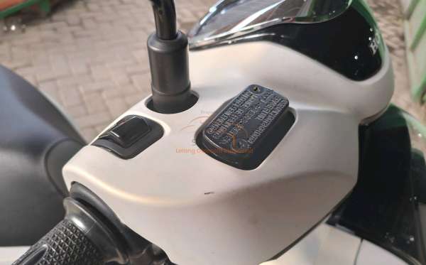 HONDA SCOOPY PRESTIGE