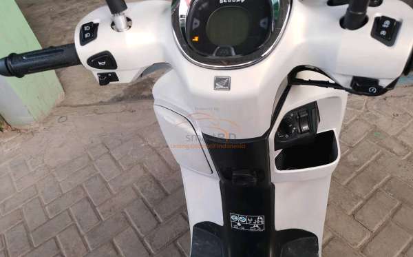 HONDA SCOOPY PRESTIGE